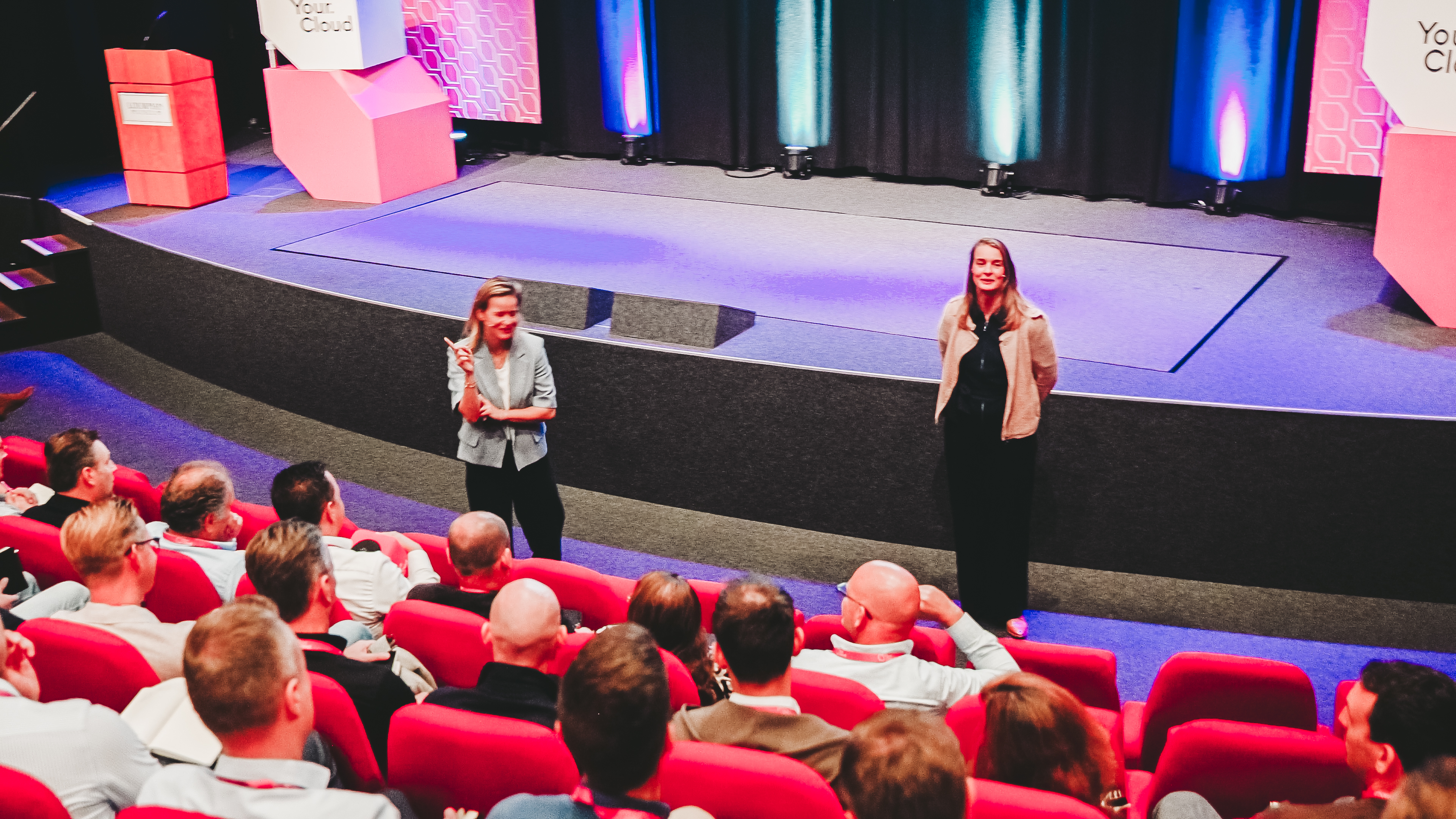 Daphne Admiraal and Edith Bosch from United Talent in conversation with participants